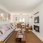 Quiet 2br House W/ Garden - Near | By Airnest