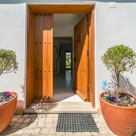 Guest house Quiet 2br House W/ Garden - Near | By Airnest